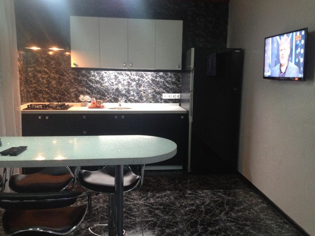 Guest House Maxim 마킨자우리 외부 사진