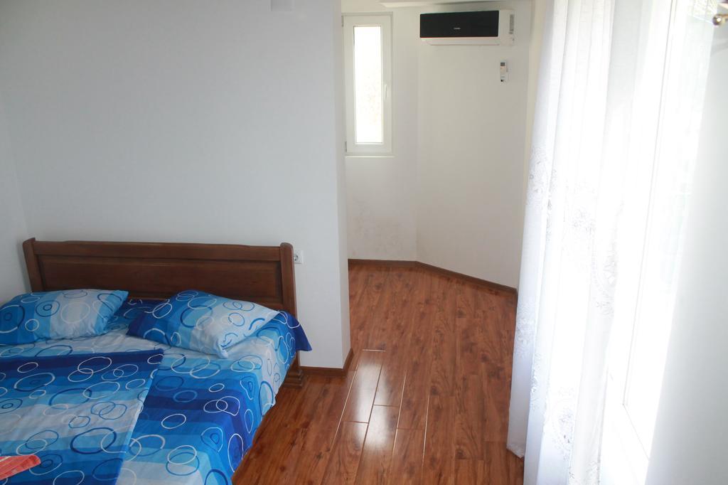 Guest House Maxim 마킨자우리 외부 사진