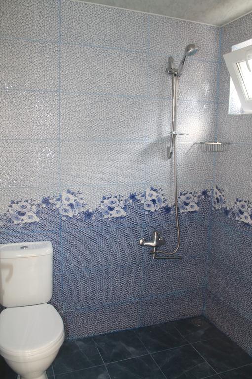 Guest House Maxim 마킨자우리 외부 사진