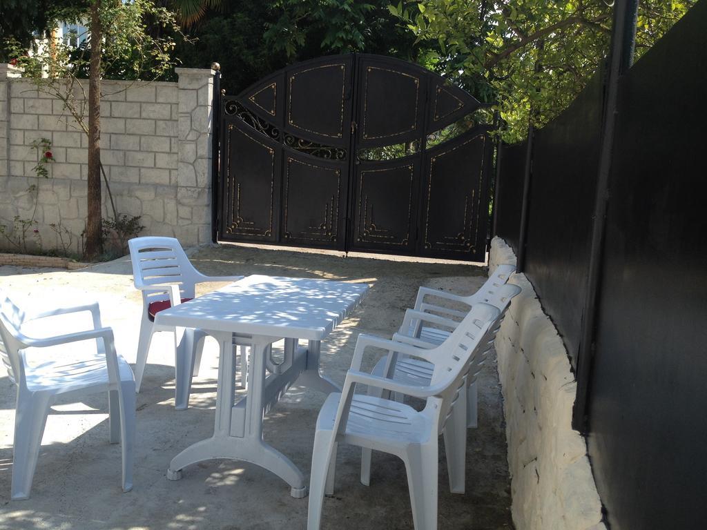 Guest House Maxim 마킨자우리 외부 사진