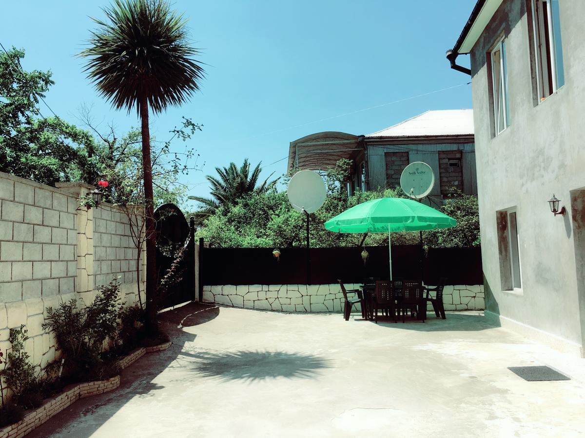 Guest House Maxim 마킨자우리 외부 사진